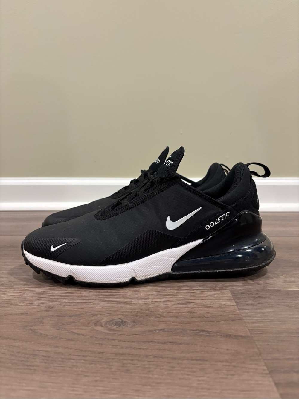 Nike Air Max 270 G Golf Shoes - Men’s size 10.5